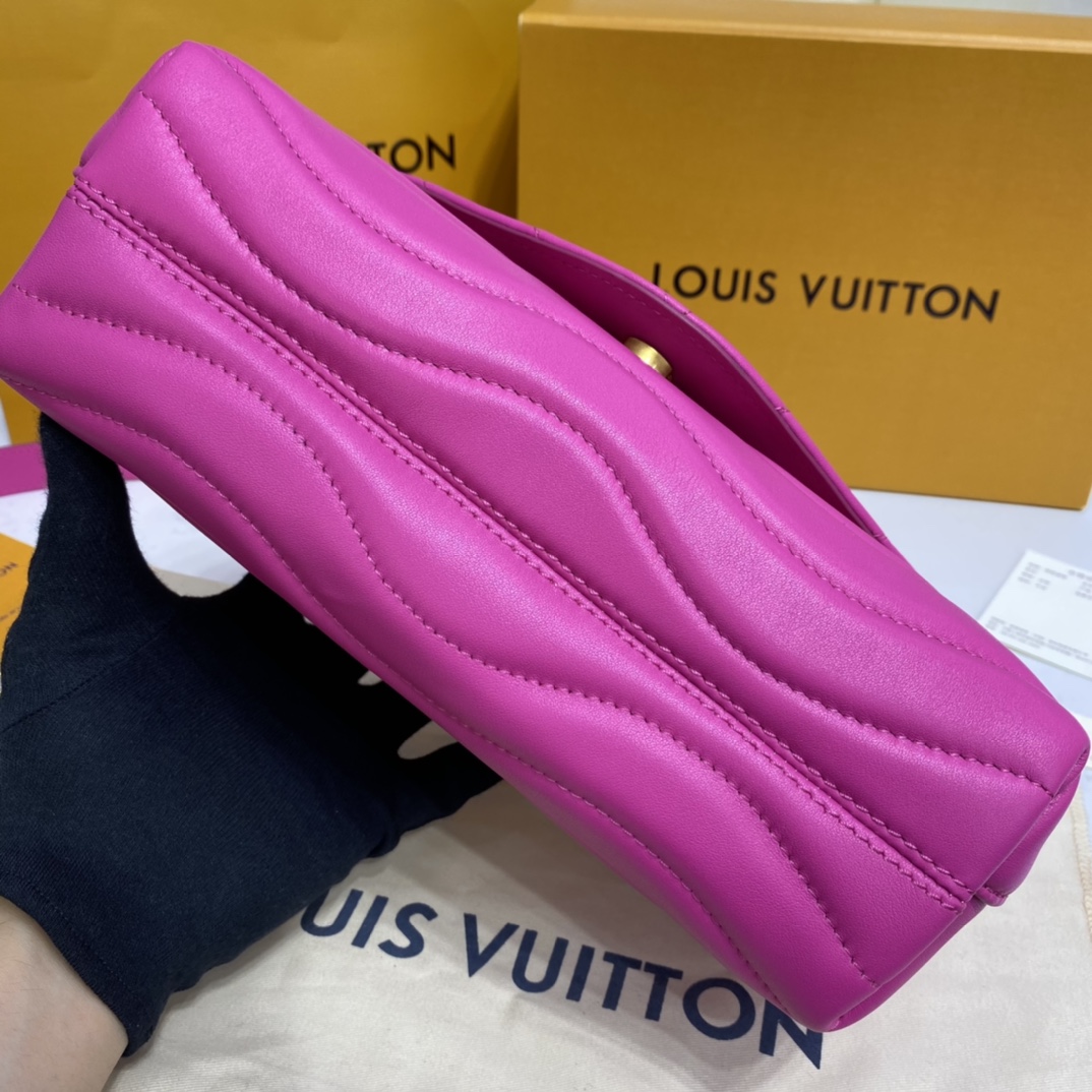 Louis Vuitton NEW WAVE CHAIN BAG M58664 Agathe Rose